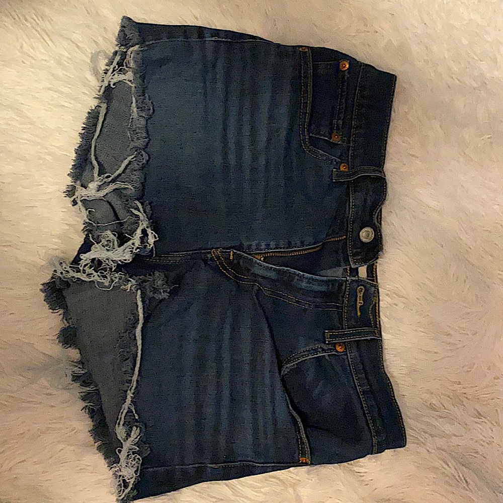 Levi High rise shorts